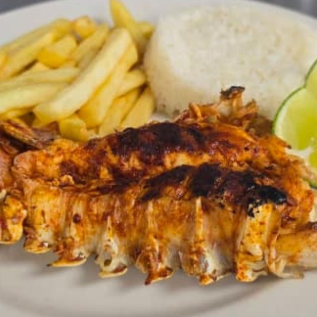 Langosta Anticuchera.